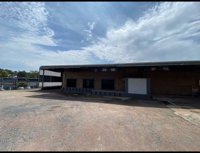 6,000M² WAREHOUSE TO LET IN NEW GERMANY
